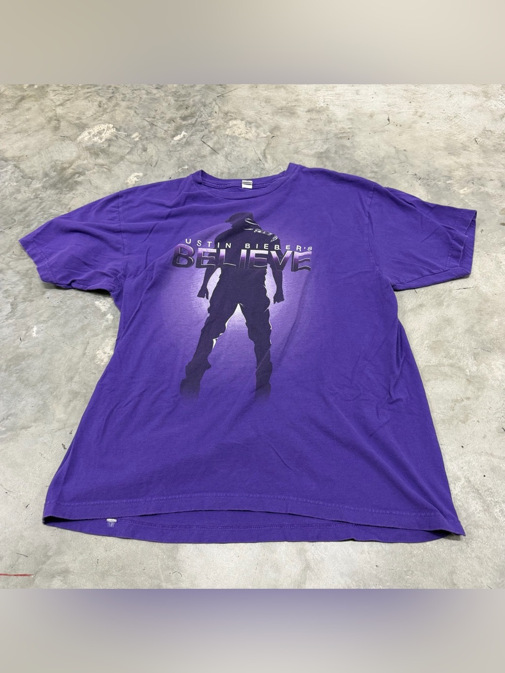Tultex Women's Justin Bieber Believe Tour 2012 / 2013 Purple Shirt Size Large